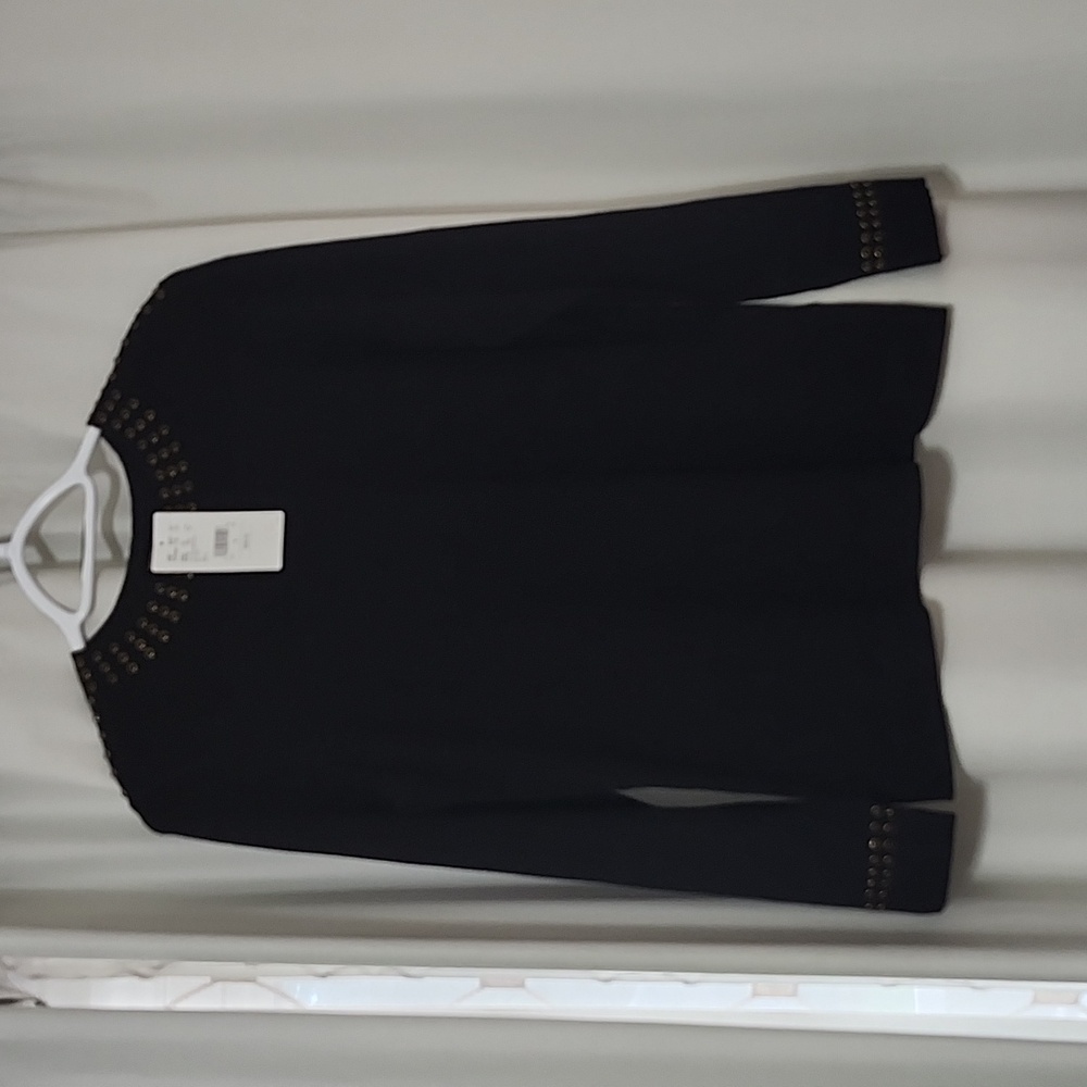 Laura petites sweater top